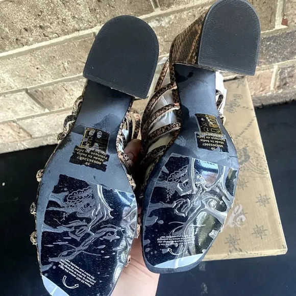 NEW IN BOX Free People Colette Block Heel Sandal Snake Pattern Size 39 / 9 - Picture 7 of 8